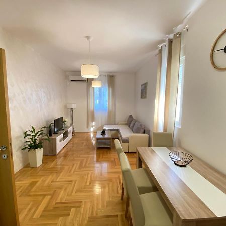 Apartman A&M Tivat Exterior foto