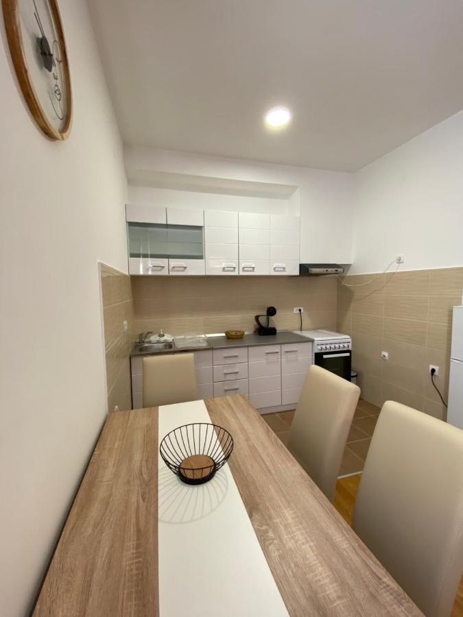 Apartman A&M Tivat Exterior foto