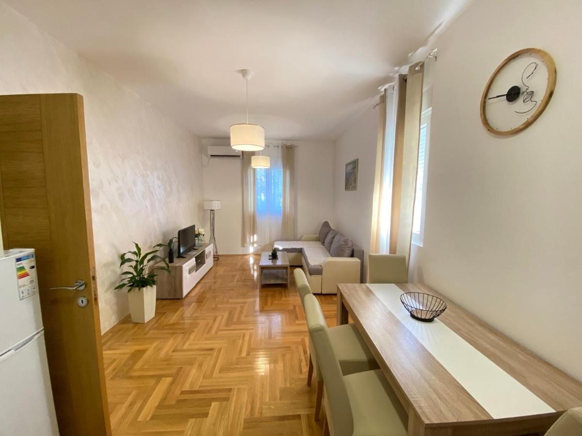 Apartman A&M Tivat Exterior foto